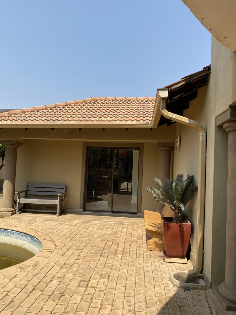 4 Bedroom Property for Sale in Xanadu Eco Park North West